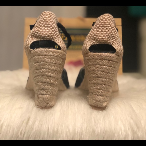 Espadrilles from Casa Hernanz in Madrid, Spain - Picture 5 of 6